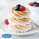 SatinIce_MeringueBase_MeringueNestWithBerries_1.webp