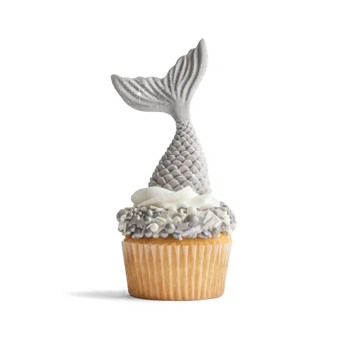 satinIce_ShimmerFondant_Silver_alt2_b5feb5b0-1ea2-4769-803f-1f1a56669d9e.webp